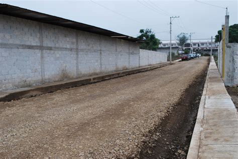 Noticias Tlapacoyan Nayeli Jarillo Entrega Guarniciones Y Banquetas