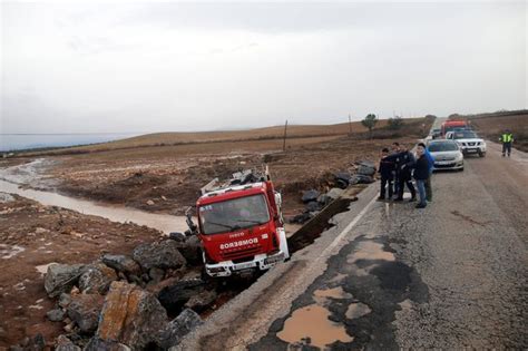 Petra Floods See Extraordinary Panic As Tourists Describe Chaotic