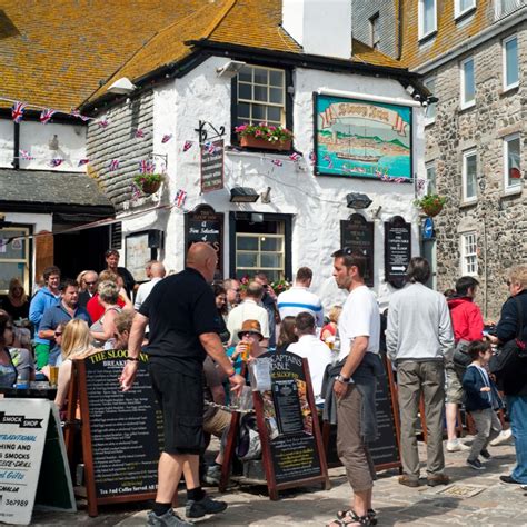 Have A Pint And Spend The Night At One Of The Oldest Inns In Cornwall