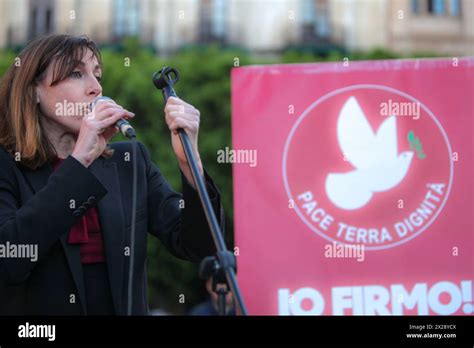 Palermo Italy 20th Apr 2024 Barbara Evola In Palermo For Pace Terra