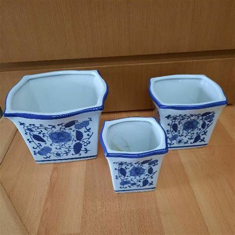 Jual Pot Tanam Tanaman Keramik Segi Empat Biru Putih Set Isi 3