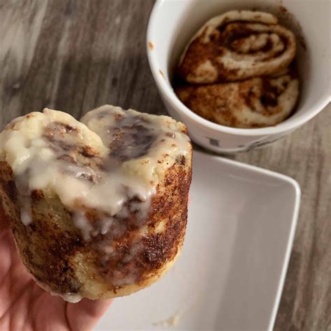 Cinnamon Roll In A Mug A Lower Carb Microwave Cinnamon Roll Recipe