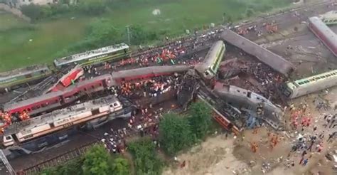 India Scontro Tra Treni A Odisha Quasi Morti E Almeno Feriti