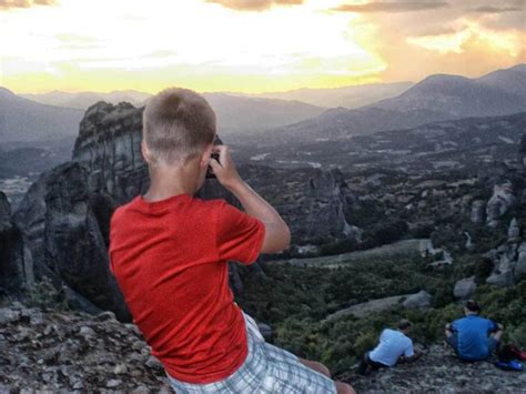 Kalabaka Majestuosa Puesta de Sol en Meteora con guía local GetYourGuide