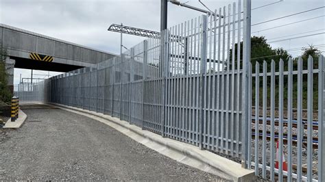 Railway Fencing Experts Uk Metcalfe Services