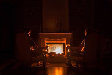 9 Canadian Hotels With Fireplaces To Get Cozy This Winter