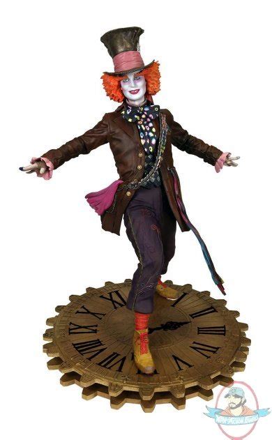 Alice Through The Looking Glass Mad Hatter PVC Figure Diamond Select