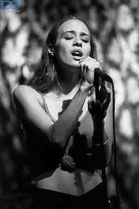 Fiona Apple Nude Pictures Photos Playboy Naked Topless Fappening