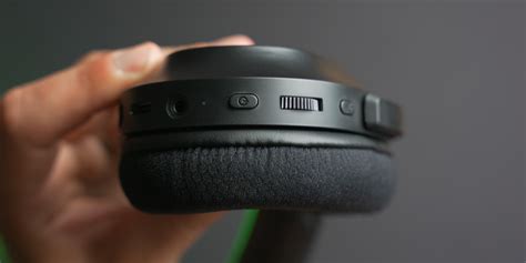 Razer Barracuda X Review: Multi-platform wireless with Razer's latest tech