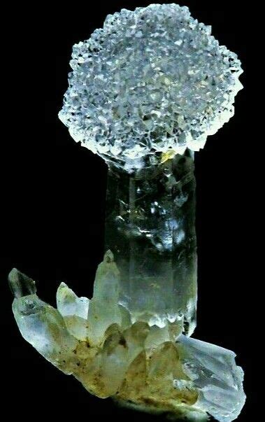 Pin By Eigil On Gems And Minerals Minerals And Gemstones Rocks And