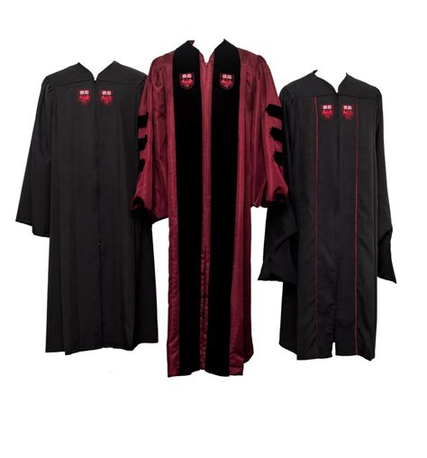 Academic Regalia | Convocation | The University of Chicago