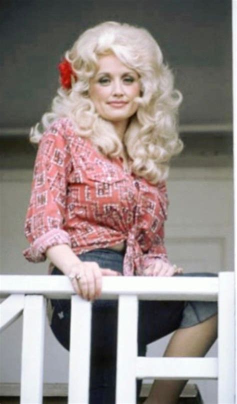 Pin By Cindy Labron On Baby Doll Face Dolly Parton Young Dolly