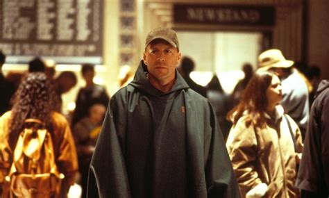 Неуязвимый (2000) — Фильм.ру