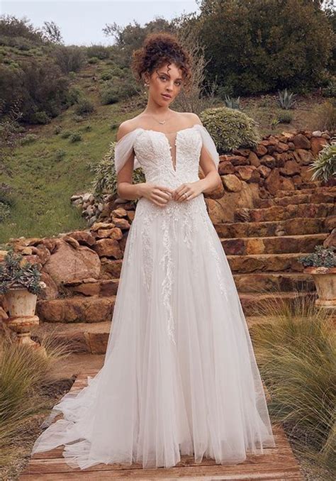 Bl Vivi Wedding Dress From Beloved Hitched Co Uk