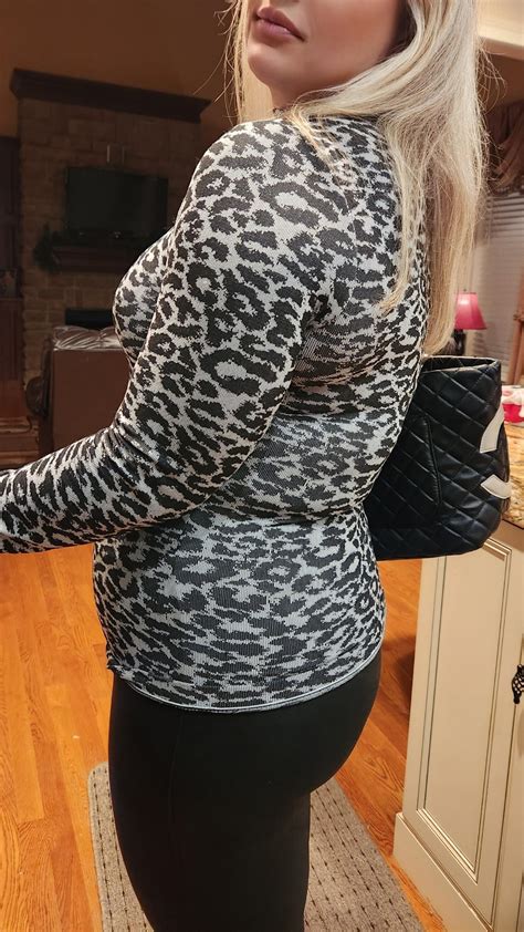 Milf Out On The Prowl Tonight R Maturemilf