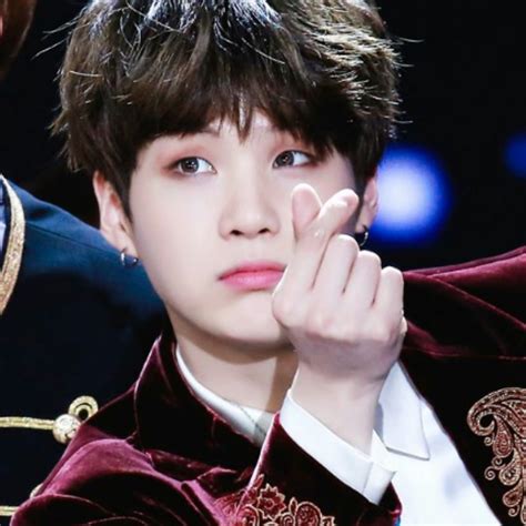 Reasons To Love Bts Swag Master Suga Hubpages