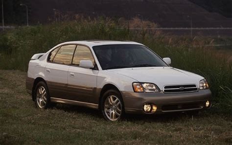 Used 2000 Subaru Outback Sedan Pricing & Features | Edmunds