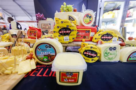 Continúa la II edición del Salón del Queso Peruano Galería Fotográfica