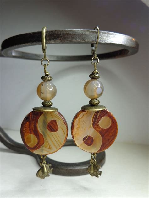 Boucles d oreille ethniques chic yin yang agates dzi tibétaines boho