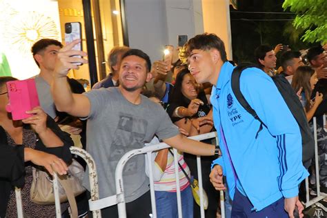 El Presidente Entrante De Corea Del Sur Encara La Reacción De Los Fans