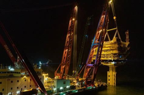 Scaldis Installs T Substation Topside At Rwe S Kaskasi Offshore