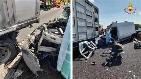 Incidente Oggi In A Tra Bologna E Ferrara Un Ferito Grave Disagi E