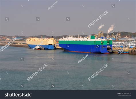 Roro Ship Port Car Terminal On Stock Photo 668373214 Shutterstock