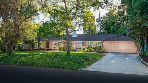 Golden Girls Fans Will Recognize This Brentwood Home For Sale Architectural Digest