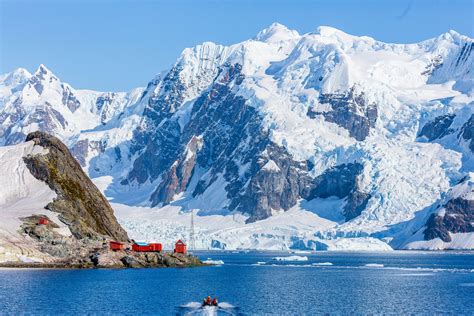 Paradise Harbour — A Tog's Trek