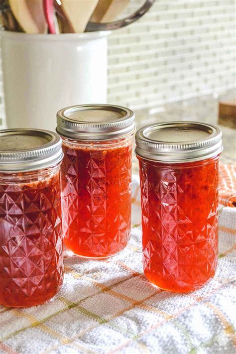 Moms Hot Pepper Jelly Recipe Recipe Hot Pepper Jelly Stuffed Hot