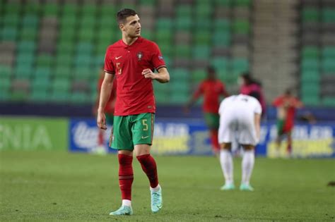 Diogo Dalot At Fault For Two Goals As Portugal U21 Reach Euro Semi Finals