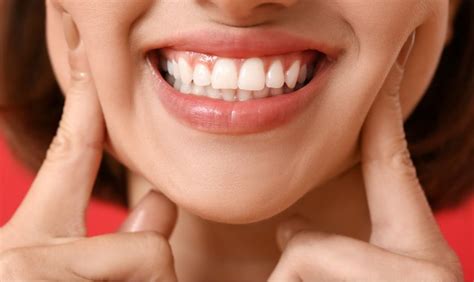 Tips For Maintaining Healthy Teeth And Gums