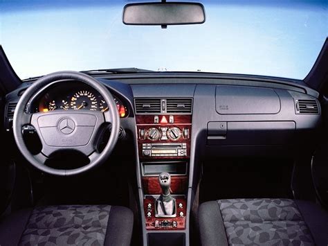 Mercedes Benz C Kompressor Classic Combi Car Technical