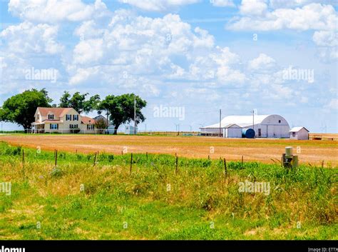 Encuentra La Casa De Campo Perfecta Con Tierras Para Labrar