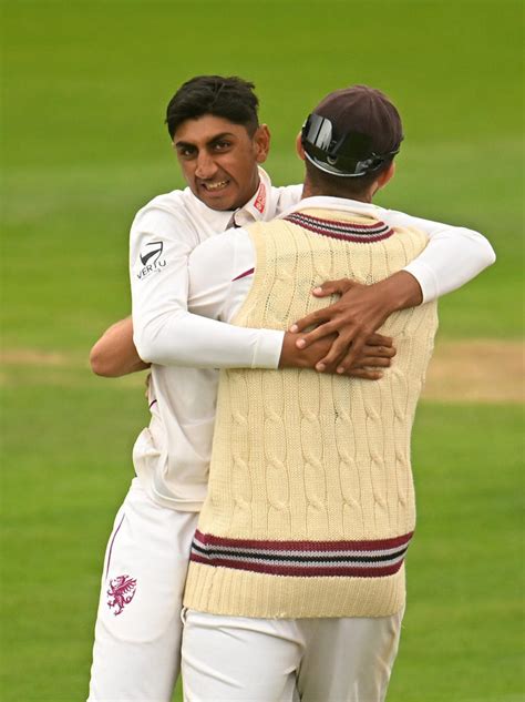 Shoaib Bashir left in Abu Dhabi with visa issue as England team fly to ...