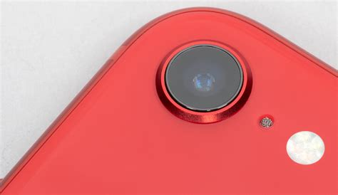 Обзор смартфона Apple iPhone SE второго поколения (2020)