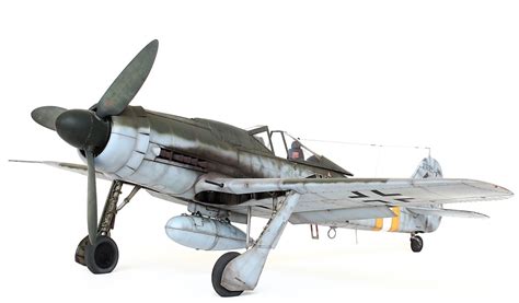 Hasegawa 132 Fw 190 D 9 Static Capital