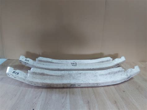 Toyota Yaris III Lift Absorber zderzaka przód 52611 0D020 styropian