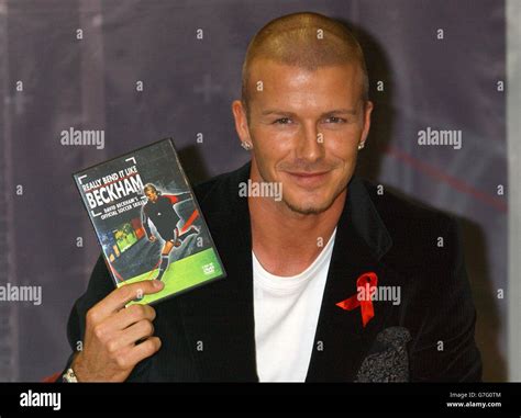 David beckham dvd signieren Fotos und Bildmaterial in hoher Auflösung