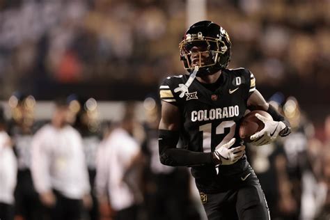 Deion Sanders says Travis Hunter 'should play for certain' vs. Arizona