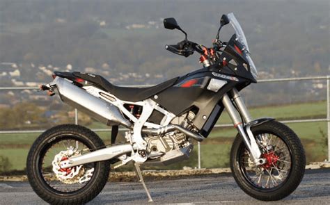 10 Best Lightweight Adventure Motorcycles for Beginners - 2020 Review