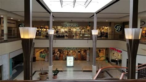 Voorhees Town Center The Mall That Refuses To Fade Away In Voorhees