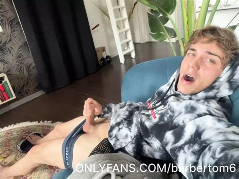 Vídeos porno gay de barber gratis en xHamster para Nuevos vídeos cada día xHamster