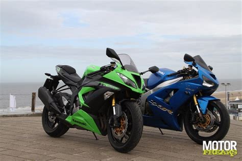 Motorfreaks Test Jaar Kawasaki Ninja Zx R Op En Neer