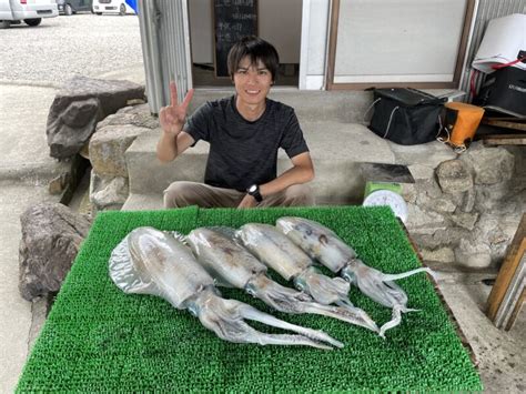 ヤエン釣りでアオリイカ16㎏まで4杯・ゲット！ 一栄丸渡船｜三重県紀北町