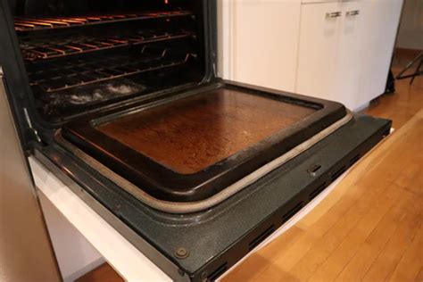 5 Tips To Clean Your Oven Like A Pro Clean That Up