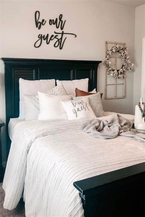 11 Steps To Create A Welcoming Guest Room Cozy Guest Rooms Home