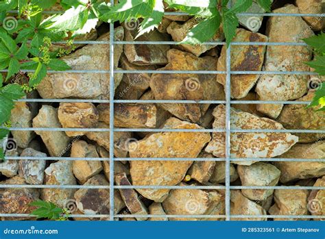 Gabion Stone Fence Retaining Wall Gabion Baskets Stones In Wire Mesh Modern Garden Gravel