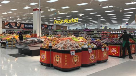 Walmart debuts renovated Toronto mall store | Canadian Grocer