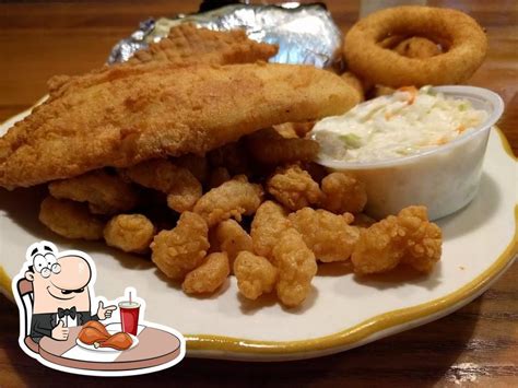 Captain Tom's Seafood in Colonial Heights - Restaurant reviews